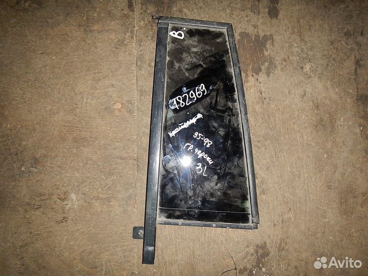 Стекло двери задней левой (форточка), Jeep (Джип)