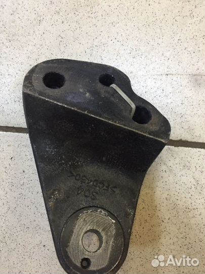 Кронштейн двигателя правый Kia Rio 4 G4FG 2018