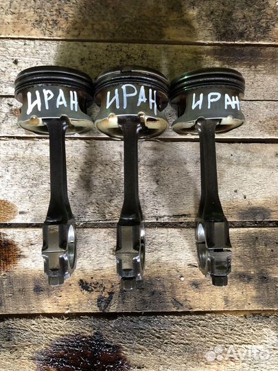 Поршня с шатунами на iran khodro samand 1.8