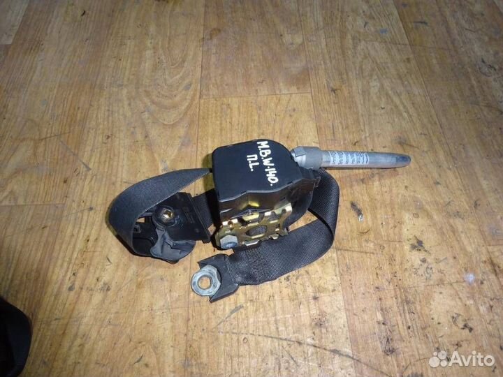 Ремень безопасности с пиропатроном Mercedes Benz