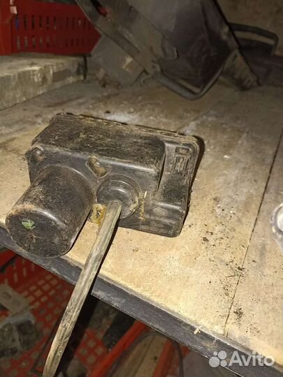 Компрессор центрального замка Audi 100 C3. 44кузов