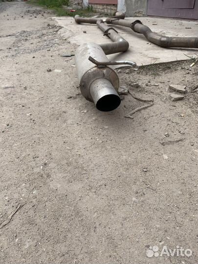 Выхлопная система на nissan skyline 35