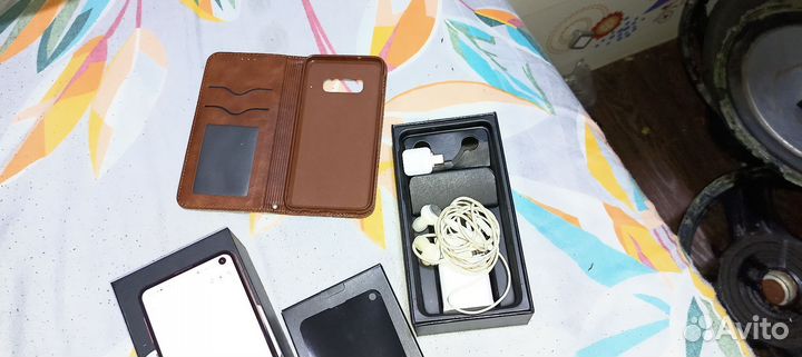 Samsung Galaxy S10e, 8/128 ГБ