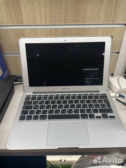 Ноутбук Apple MacBook Air 13 2011