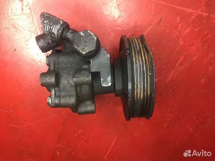 Насос гур Skoda Octavia A4 AGN 1998