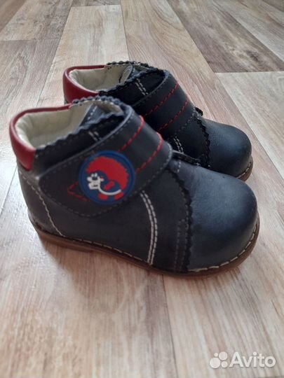 Ботинки демисезонные 19 размер