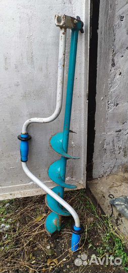 Бур для зимней рыбалки, ледобур