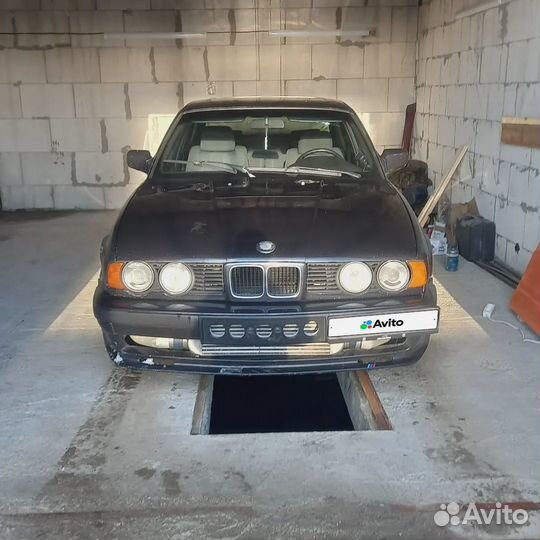 BMW 5 серия 2.5 МТ, 1990, 542 575 км