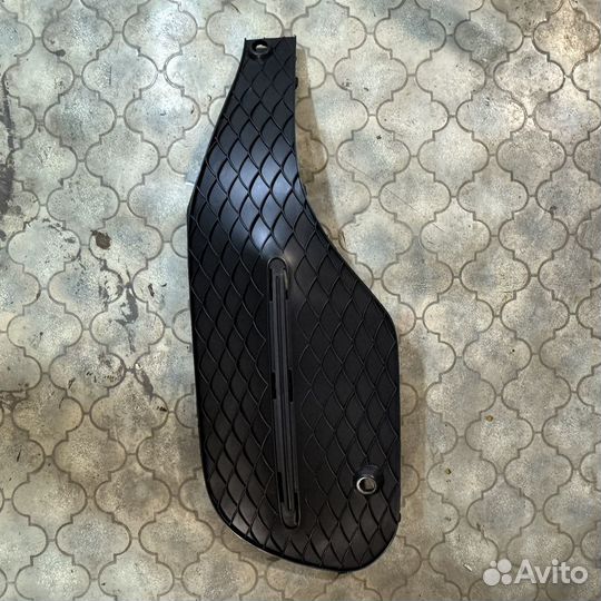 Решетка в бампер правая Mercedes Gle 167