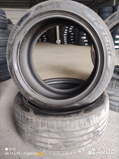 Pirelli P Zero 275/40 R21 и 315/35 R21 111Y