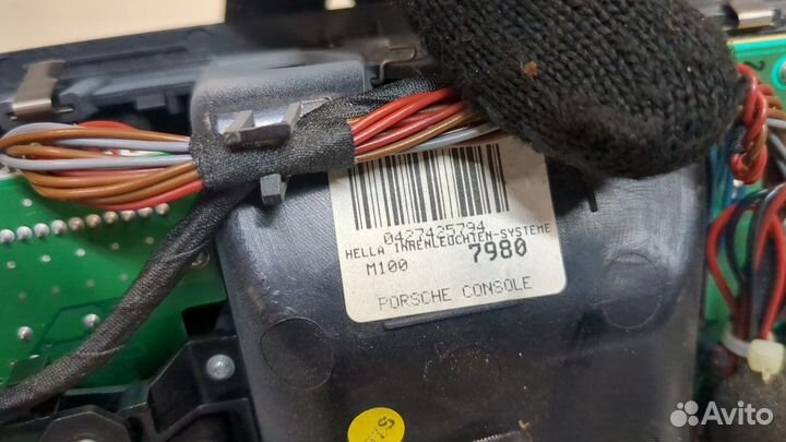 Фонарь салона Porsche Cayenne, 2004