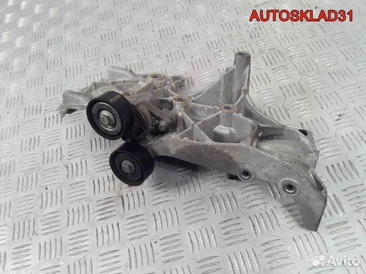 Кронштейн генератора Renault Logan 8200169566