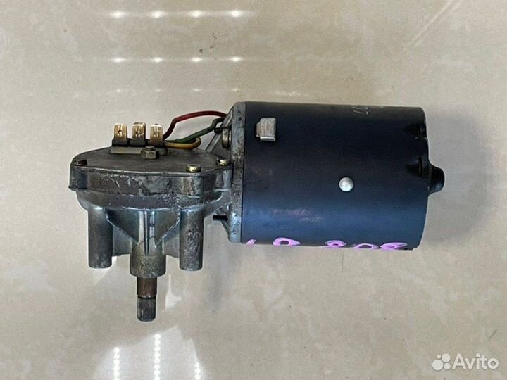 Мотор стеклоочистителя передний Mercedes-Benz