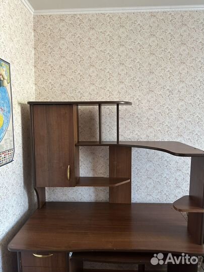 Компьютерный стол