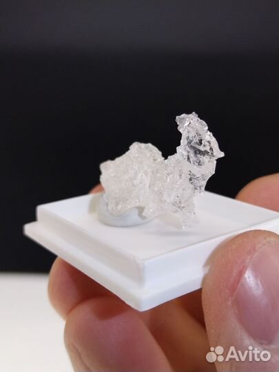 Минерал полуцит