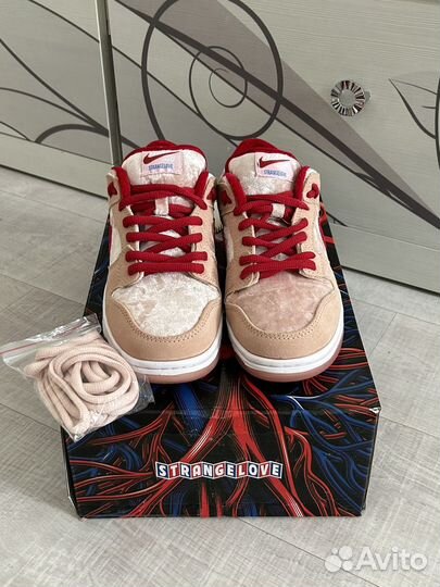 Кроссовки nike dunk sb Strange Love