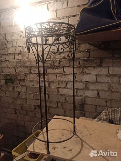 Подставка для цветка