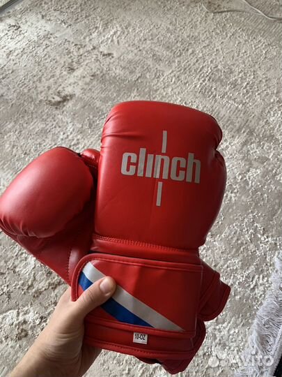 Боксерские перчатки