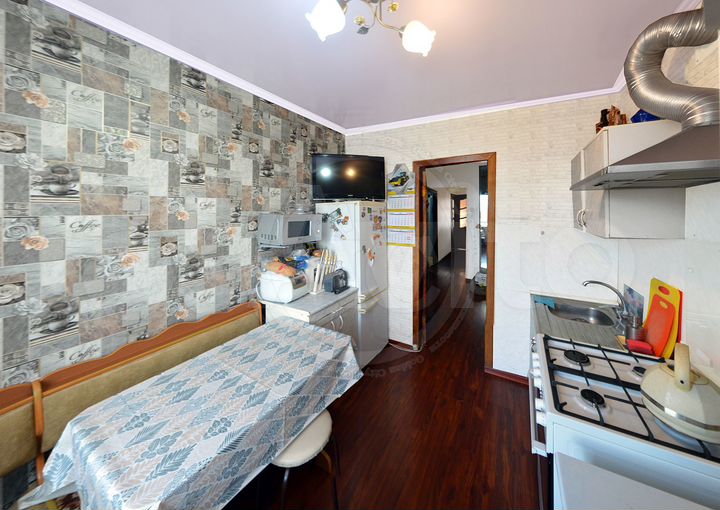 4-к. квартира, 72,2 м², 4/9 эт.