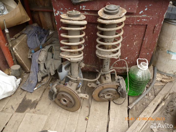 Передние стойки лифан бриз