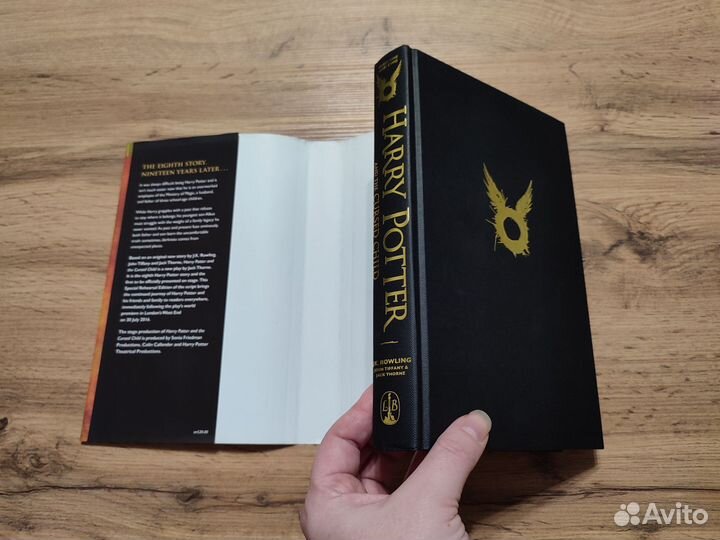 Книга Harry Potter and the Cursed Child