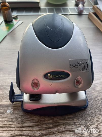 Дырокол rexel P240 до 40Л, металл, германия