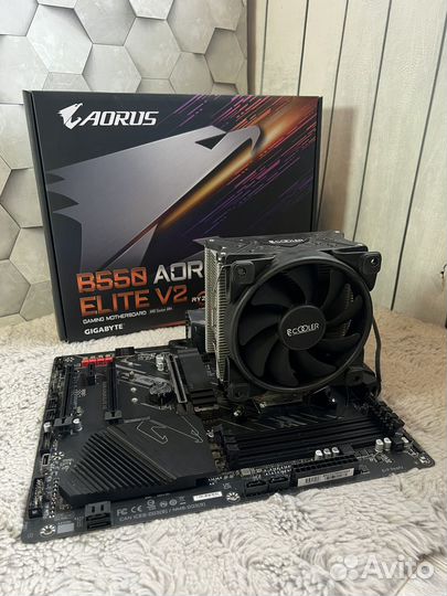 Материнская плата с процессором Ryzen 7 5700x