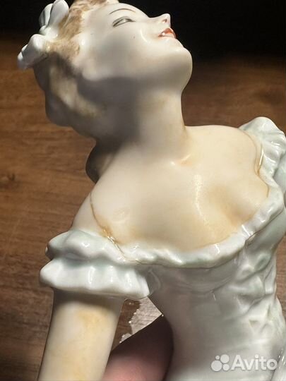 Статуэтка фарфор германия танцовщица с ньюансами