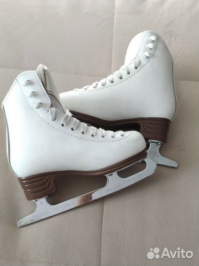 Коньки фигурные Jackson Artiste 27р