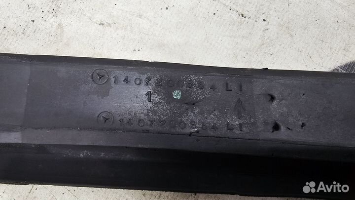 Уплотнитель стекал на Mercedes-Benz W140 CL