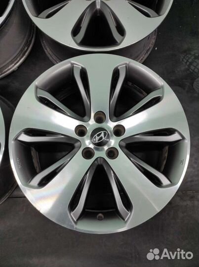 Hyundai R18/5*114.3/et 41/dia 67.1