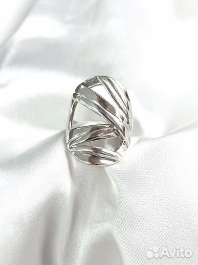 Серебряное кольцо