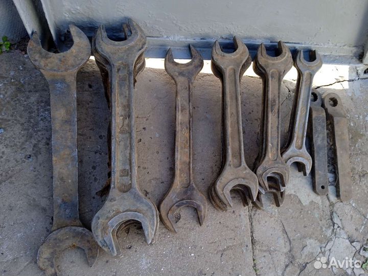 Лапы сапожные СССР тиски.листы. ключи