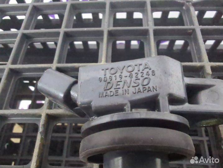 Катушка зажигания Toyota Mark X Zio NA10 2AZ 2010