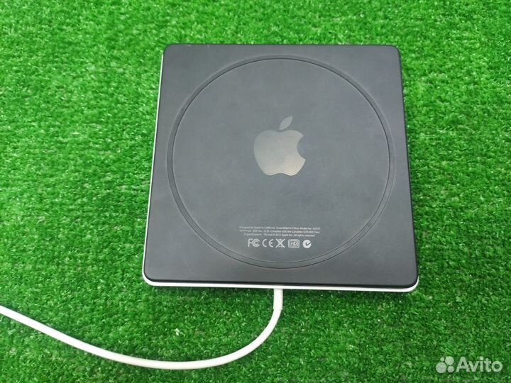 Оптический привод Apple USB SuperDrive