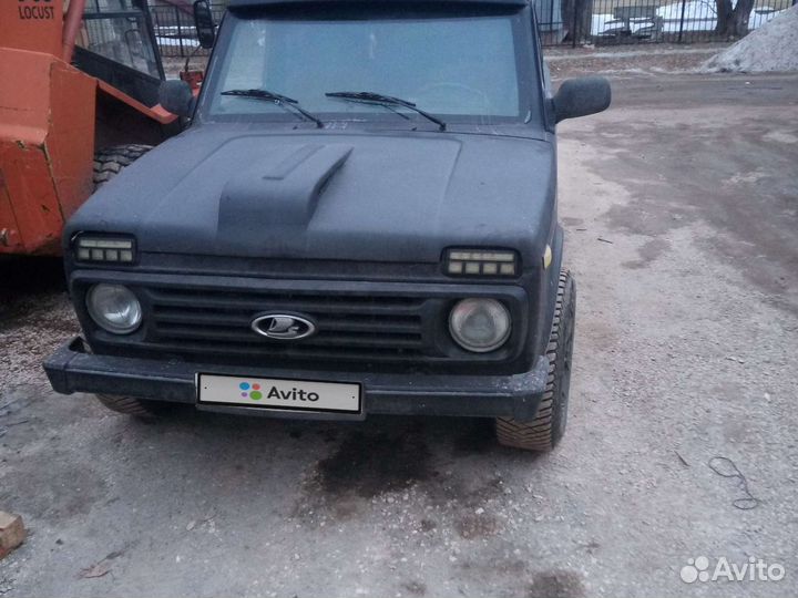 LADA 4x4 (Нива) 1.7 МТ, 2009, 200 000 км