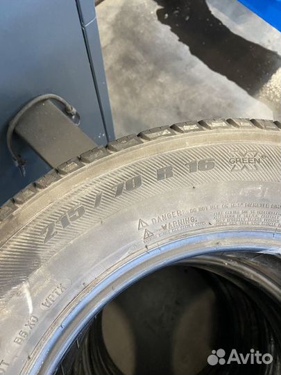 Michelin Latitude Tour HP 215/70 R16