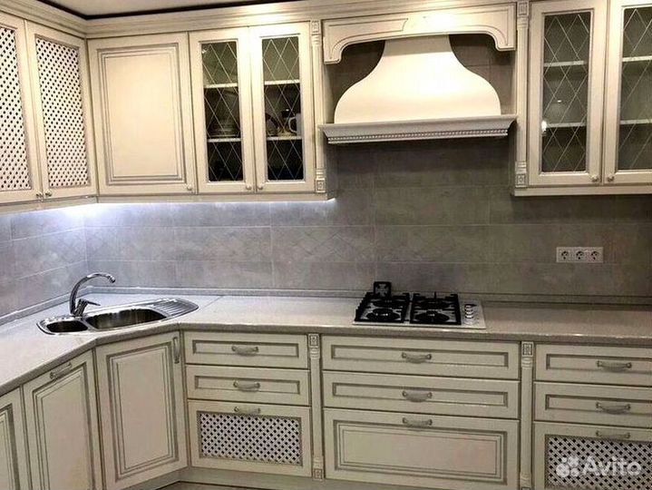 Кухня классический стиль угловая на заказ