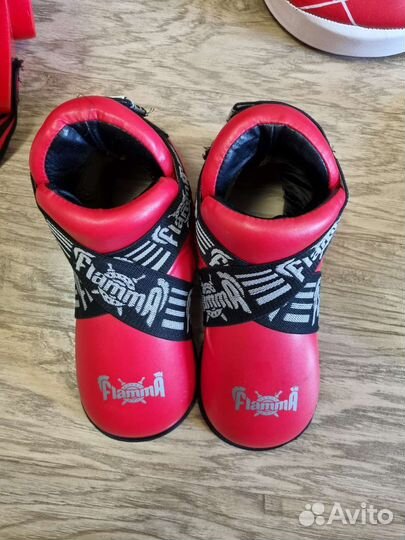 Комплект аммуниции для боевых искусств (красный)