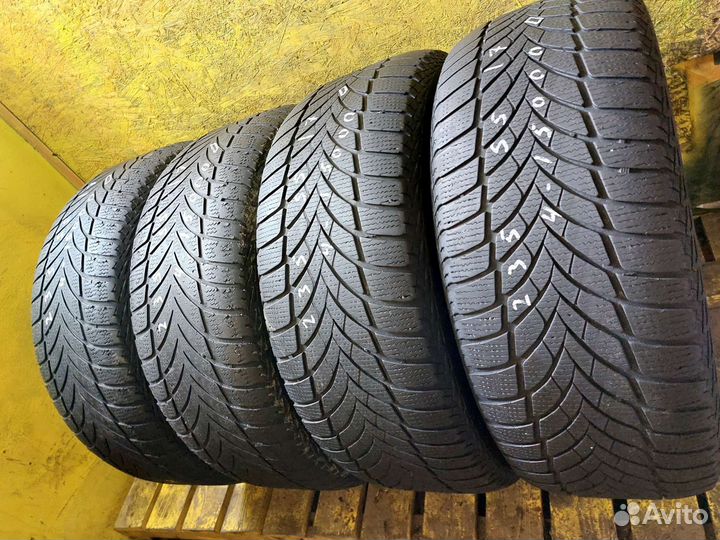 Goodyear UltraGrip Ice 2 235/55 R17 103T