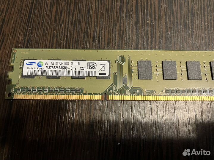Оперативная память Samsung DDR3 1Gb