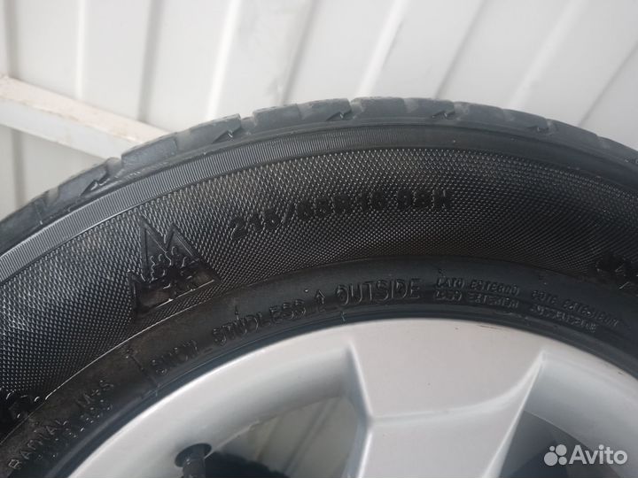Kumho I'Zen RV Asymmetric 215/65 R16