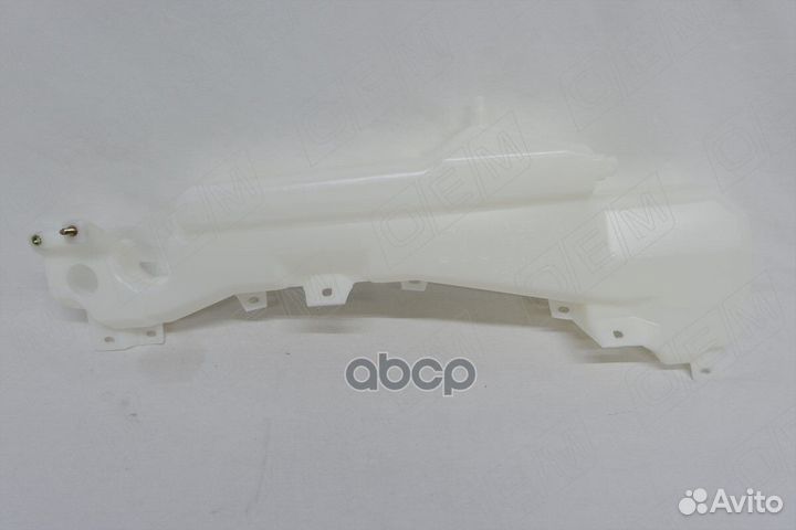 Бачок стеклоомывателя Mitsubishi Pajero 4