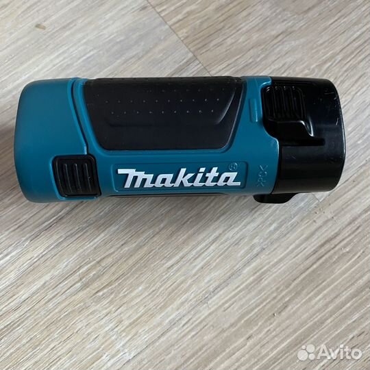 DC10Wa Зарядное Makita