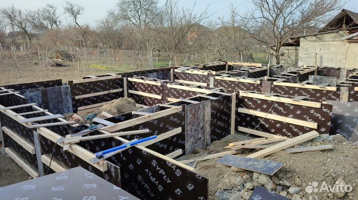 Заливка фундамента