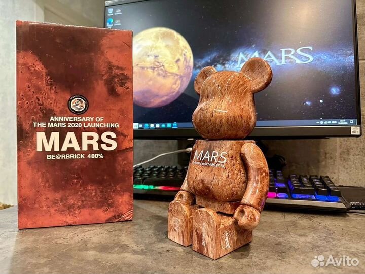 Красивый мишка беарбрик Марс