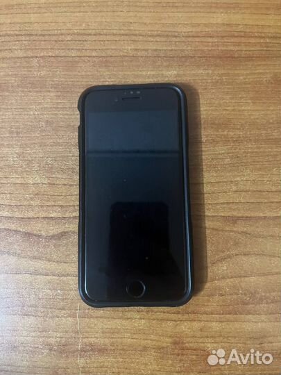 iPhone 7, 32 ГБ