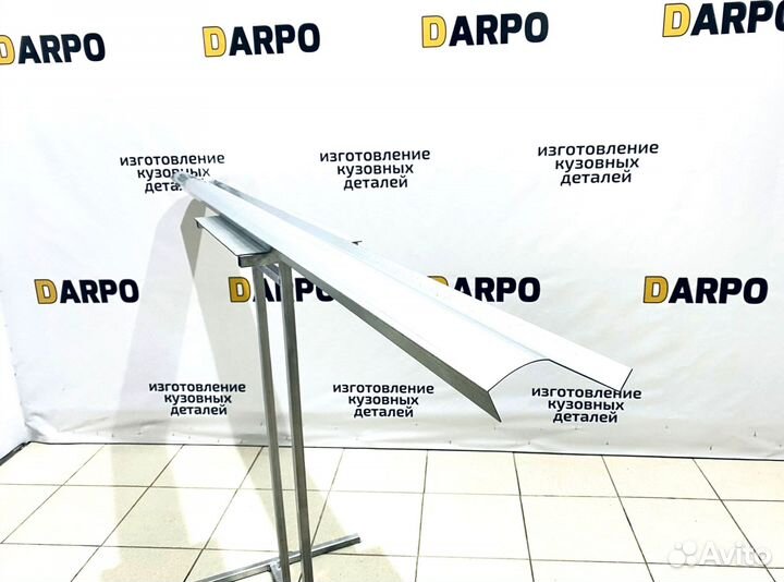 Пороги для Mazda MPV 1999-2006 (LW)