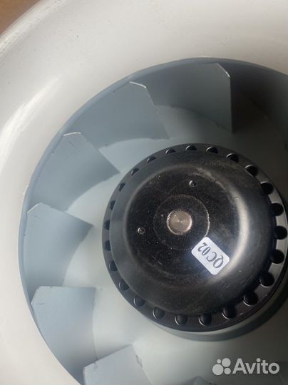 Вентилятор канальный 200 мм, 1000 кубов/ч