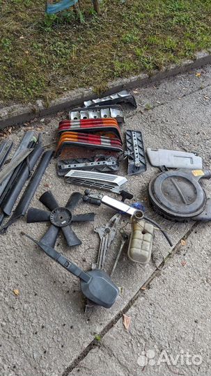 Запчасти для Mersedes-Benz W201 E190